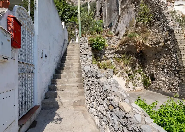 Casa Vittorina - De Vivo Realty